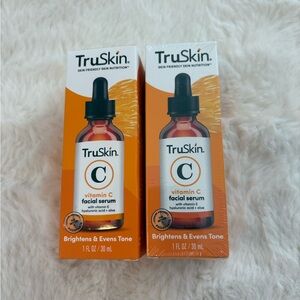 Truskin vitamin c facial serum set of 2, brand new in box !!